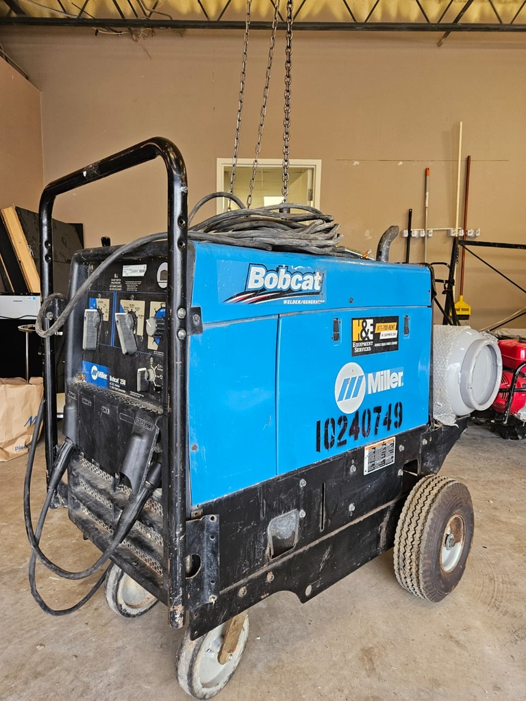  Miller BOBCAT 250 BOBCAT 250 Portable Welder Generator 11,000W