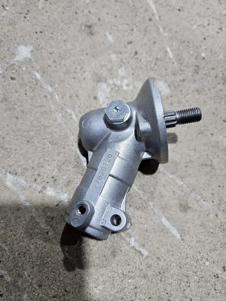 GENUINE GEAR HEAD ASSY HUSQVARNA #581808201 FITS TRIMMER130L 322L 329L