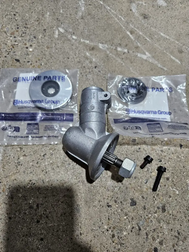 Gear Box (Bevel Gear Assy) Husqvarna 536503801 (See Trimmers Models Below)