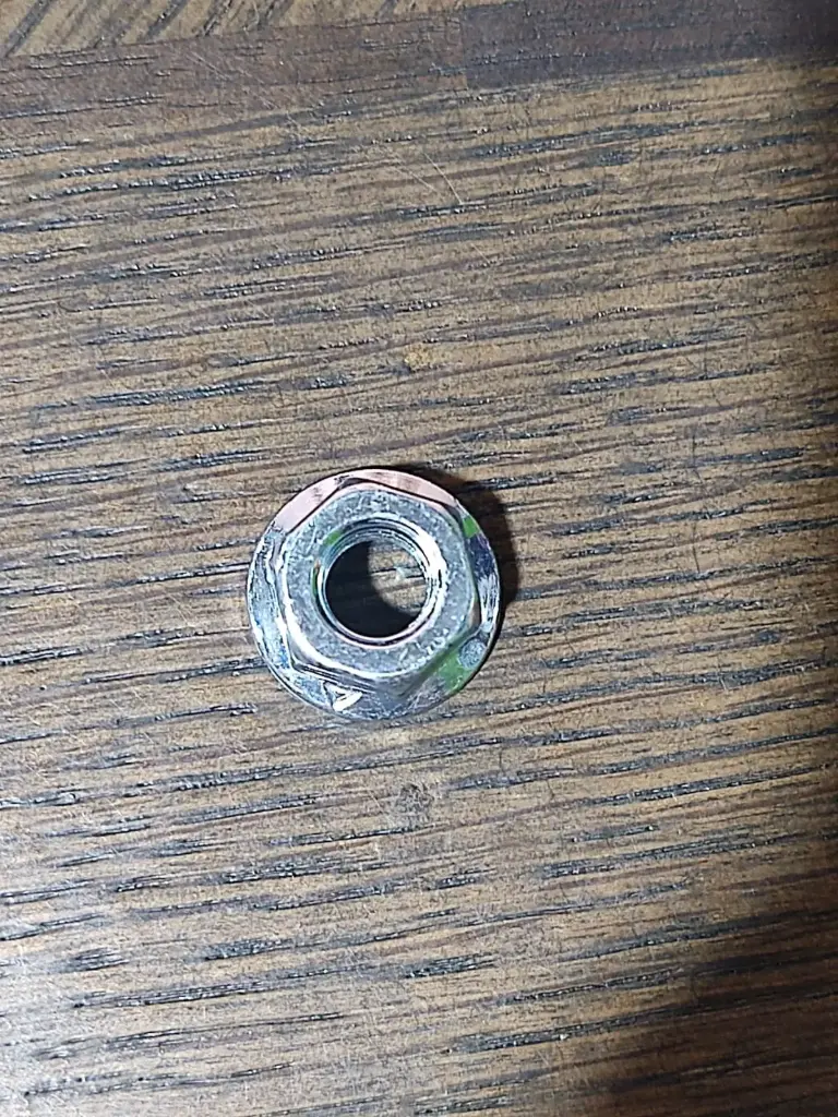 Nut M8 flange For Chainsaw Bar