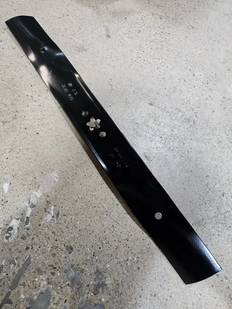 586859604 21" Star Hole push Mower blade for LC221A